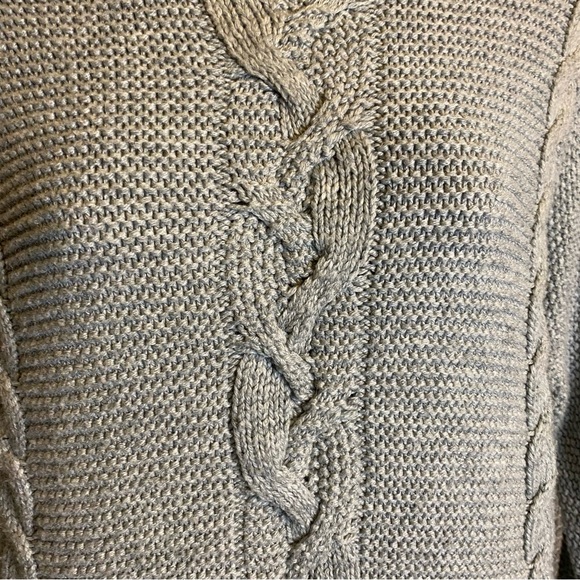 GAP Chunky Gray Cable Knit Turtleneck Sweater Mock Neck Medium - Picture 3 of 8